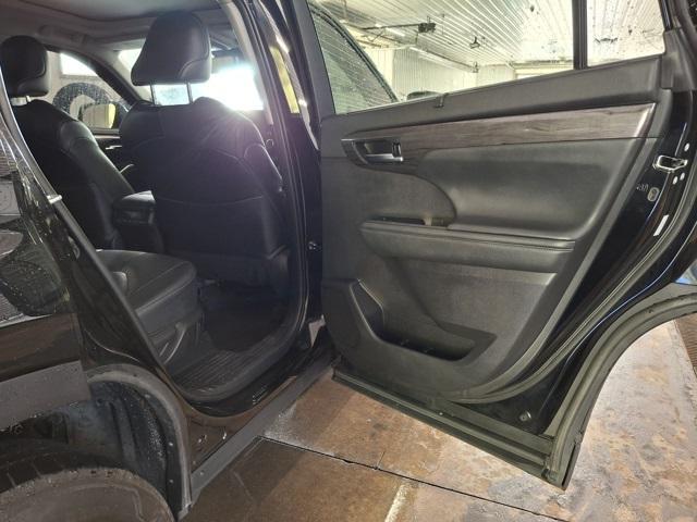 used 2023 Toyota Highlander car, priced at $32,989