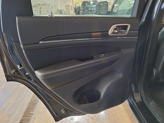 used 2017 Jeep Grand Cherokee car, priced at $15,655