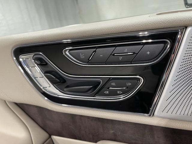 used 2019 Lincoln Navigator L car, priced at $36,588