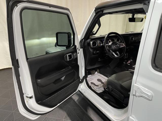 used 2022 Jeep Wrangler Unlimited car, priced at $31,959