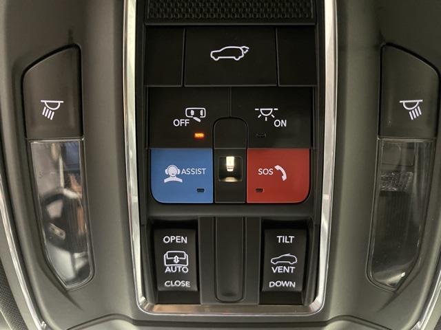 used 2023 Jeep Grand Cherokee car, priced at $28,989