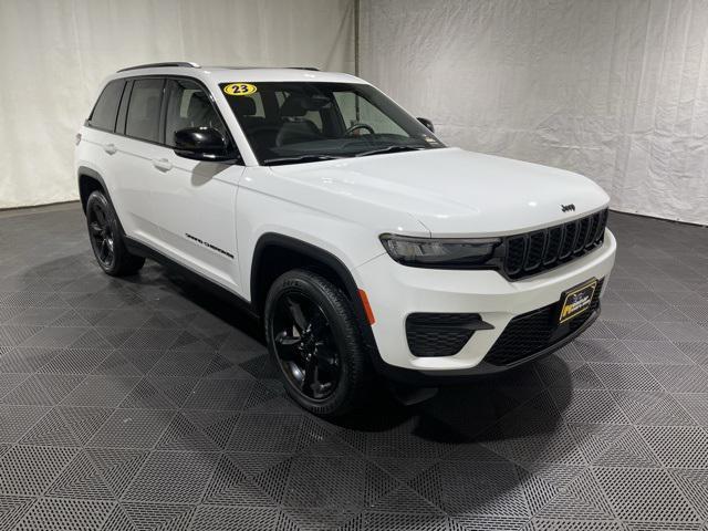 used 2023 Jeep Grand Cherokee car, priced at $28,989