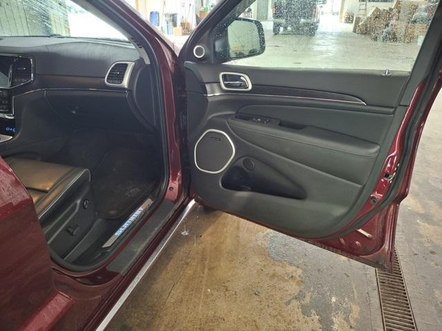 used 2021 Jeep Grand Cherokee car, priced at $35,781