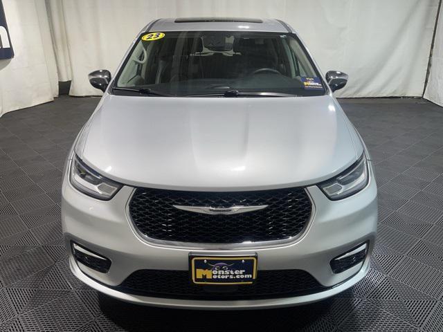 used 2023 Chrysler Pacifica Hybrid car, priced at $26,950