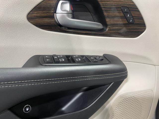 used 2023 Chrysler Pacifica Hybrid car, priced at $26,950