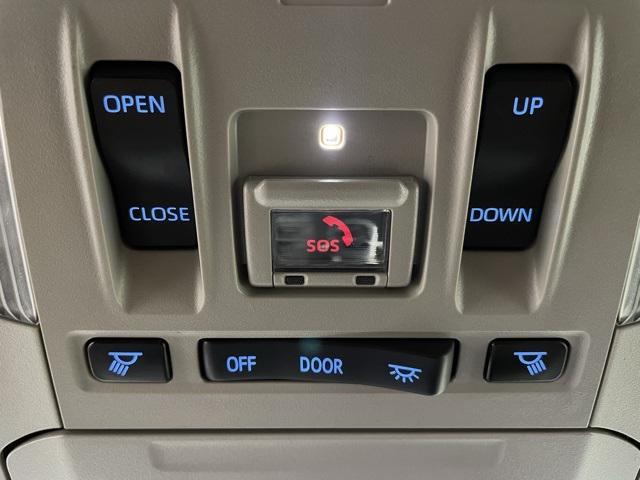 used 2021 Toyota Highlander car, priced at $30,851
