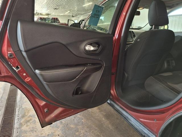 used 2014 Jeep Cherokee car, priced at $11,800