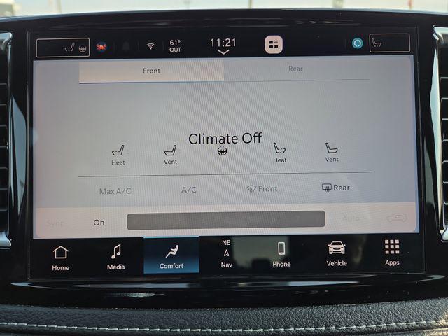 used 2021 Chrysler Pacifica Hybrid car, priced at $26,395