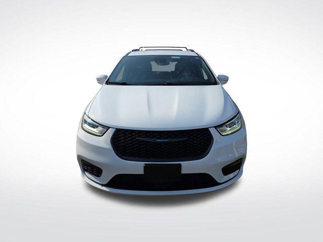 used 2021 Chrysler Pacifica Hybrid car, priced at $26,395