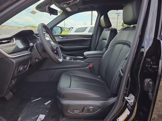 new 2025 Jeep Grand Cherokee L car, priced at $51,833