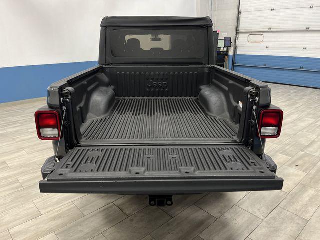 used 2022 Jeep Gladiator car, priced at $32,864