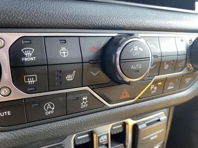 new 2025 Jeep Gladiator car, priced at $46,988