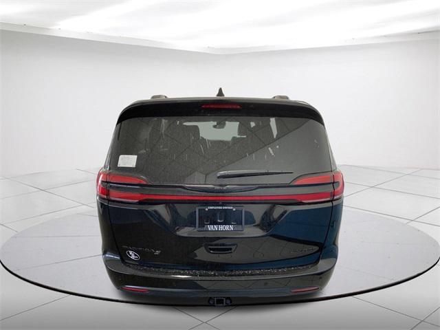 new 2024 Chrysler Pacifica car, priced at $44,936