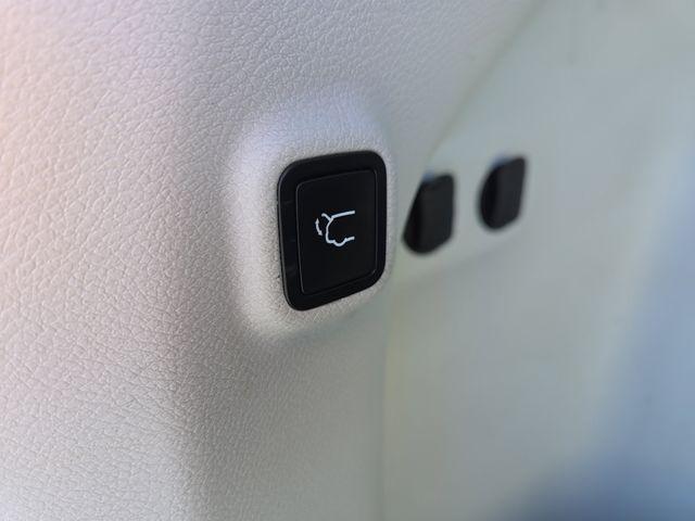 used 2021 Jeep Cherokee car, priced at $21,880