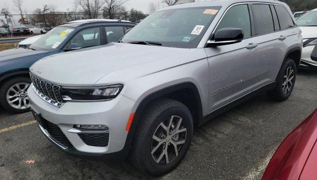 used 2024 Jeep Grand Cherokee car, priced at $40,994