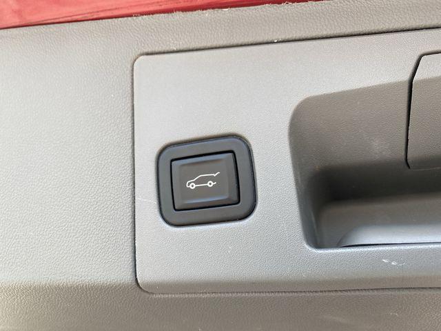 used 2021 Cadillac XT5 car, priced at $25,469