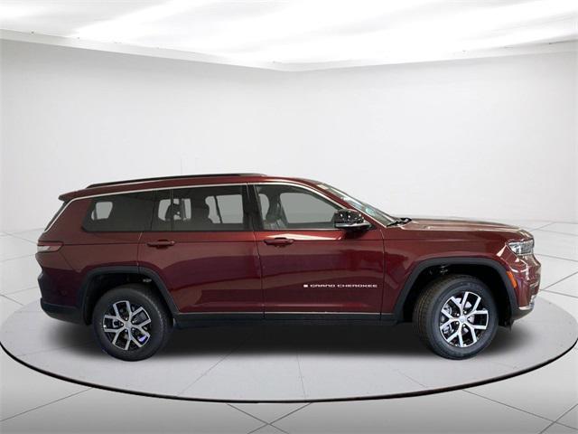 new 2024 Jeep Grand Cherokee L car, priced at $39,677