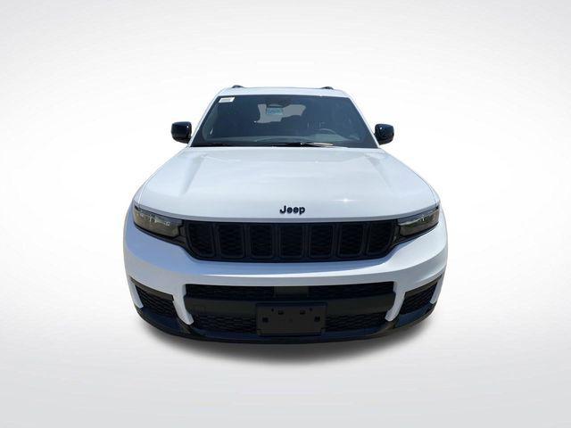 new 2025 Jeep Grand Cherokee L car, priced at $40,172