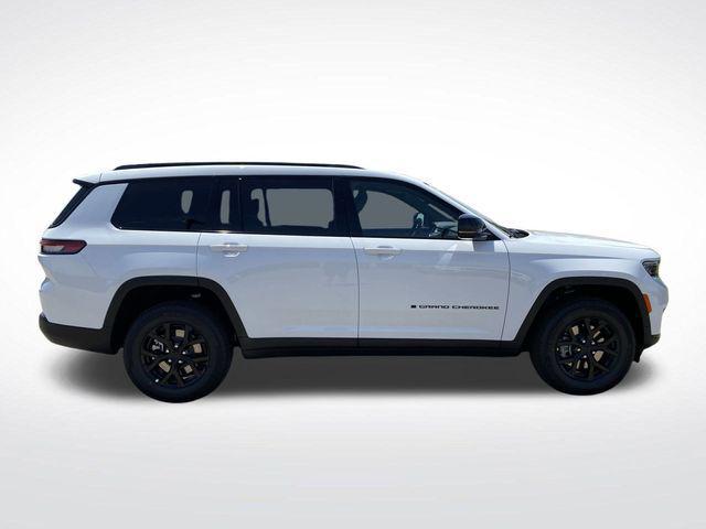 new 2025 Jeep Grand Cherokee L car, priced at $40,172