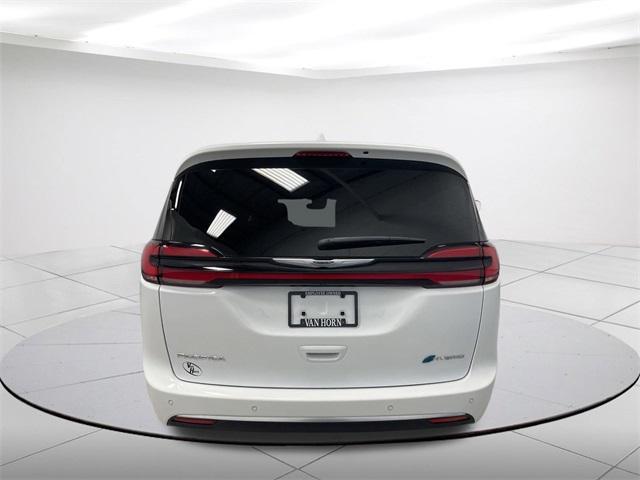 used 2022 Chrysler Pacifica car, priced at $34,999