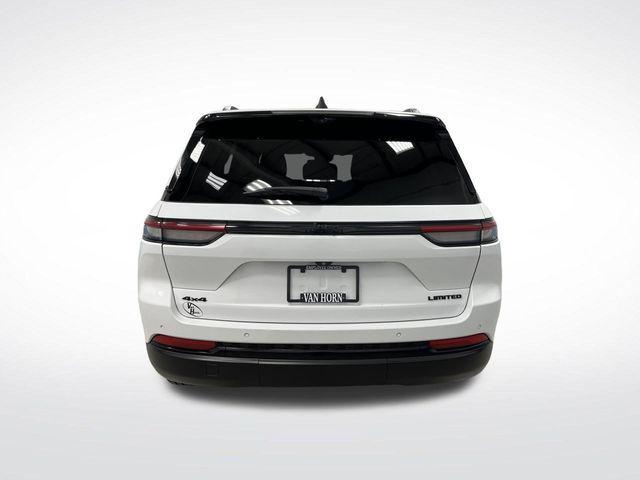 used 2023 Jeep Grand Cherokee car, priced at $32,000