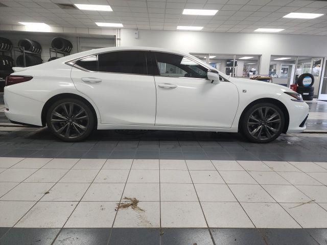 used 2019 Lexus ES 350 car, priced at $28,252