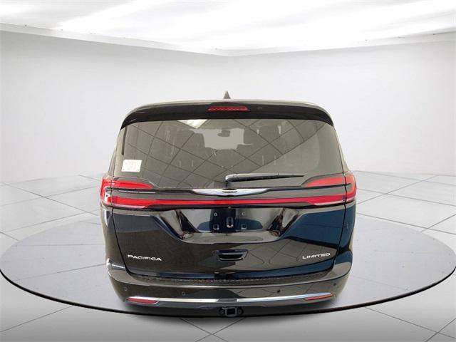 new 2024 Chrysler Pacifica car, priced at $44,124