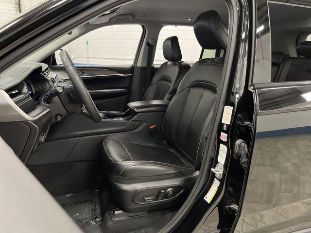 used 2023 Jeep Grand Cherokee car, priced at $29,000