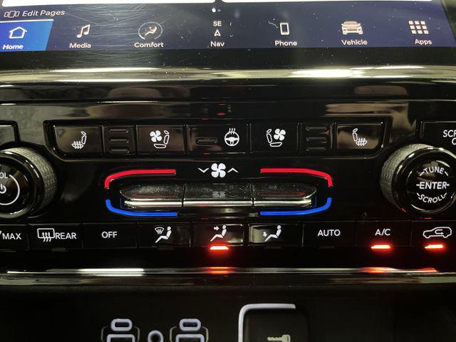 used 2023 Jeep Grand Cherokee car, priced at $29,000