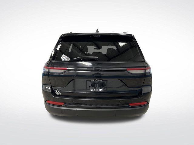 used 2023 Jeep Grand Cherokee car, priced at $29,000