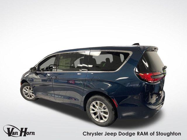 new 2025 Chrysler Pacifica car, priced at $46,497