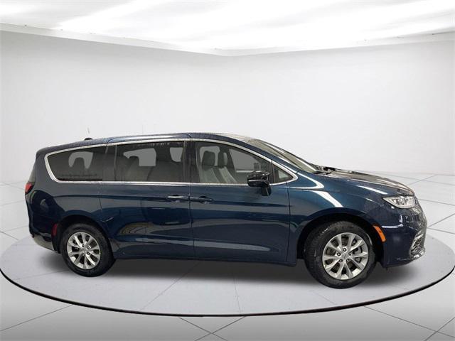 new 2025 Chrysler Pacifica car, priced at $47,810