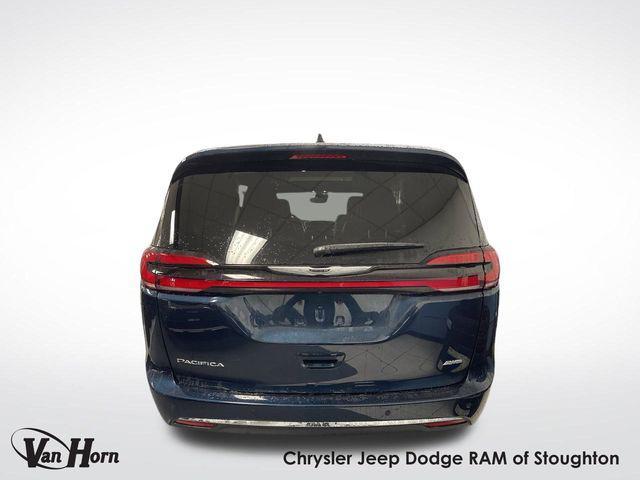 new 2025 Chrysler Pacifica car, priced at $46,497