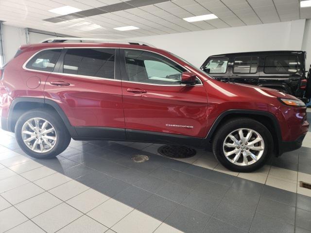 used 2015 Jeep Cherokee car, priced at $11,999