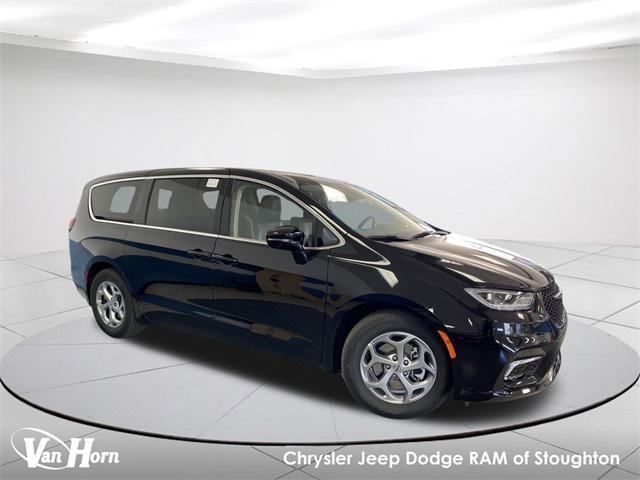 new 2024 Chrysler Pacifica car, priced at $44,584