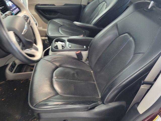 used 2018 Chrysler Pacifica Hybrid car, priced at $15,400