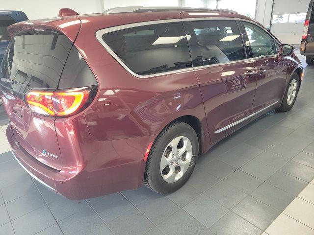 used 2018 Chrysler Pacifica Hybrid car, priced at $15,400