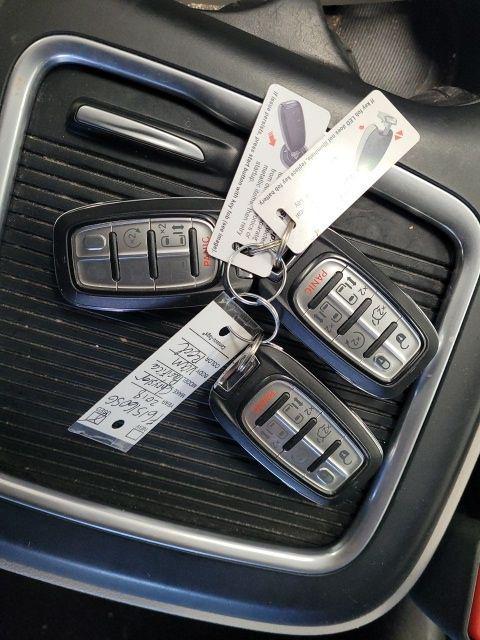 used 2018 Chrysler Pacifica Hybrid car, priced at $15,400