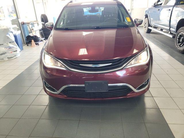 used 2018 Chrysler Pacifica Hybrid car, priced at $15,400