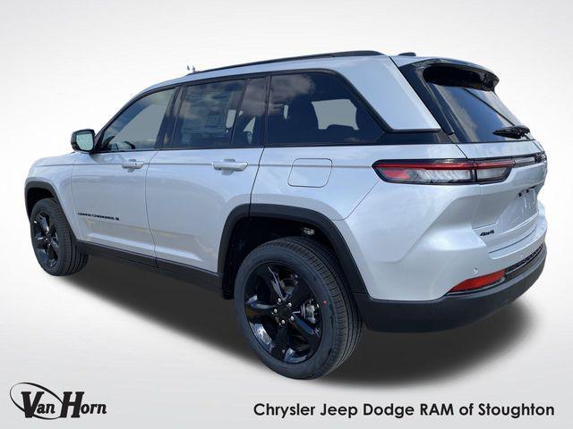 new 2025 Jeep Grand Cherokee car, priced at $45,999