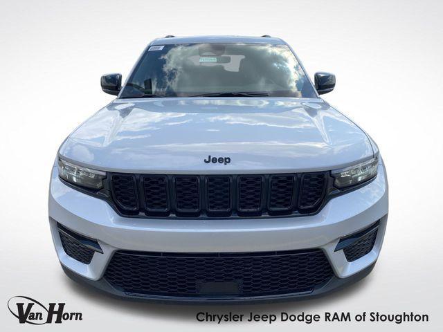 new 2025 Jeep Grand Cherokee car, priced at $44,748