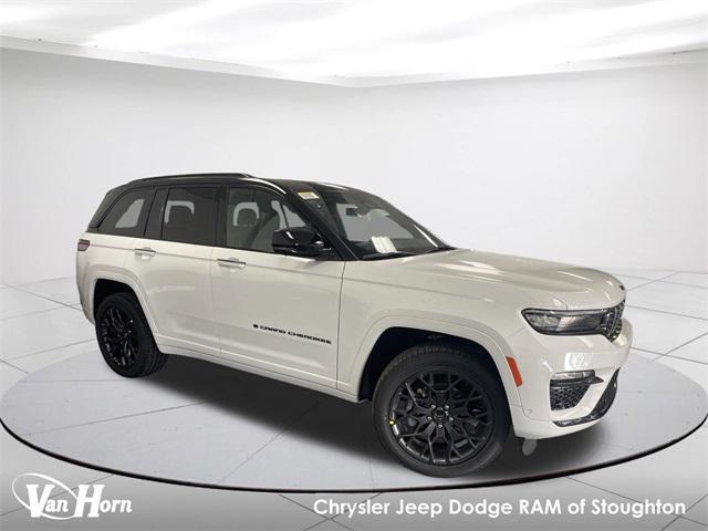 new 2025 Jeep Grand Cherokee car, priced at $70,999