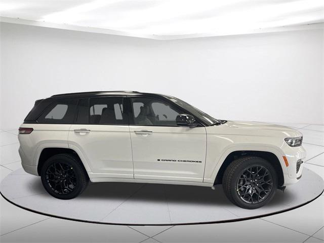 new 2025 Jeep Grand Cherokee car, priced at $70,999