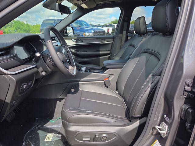 new 2025 Jeep Grand Cherokee car, priced at $47,725
