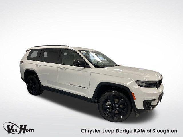 new 2025 Jeep Grand Cherokee L car, priced at $45,220