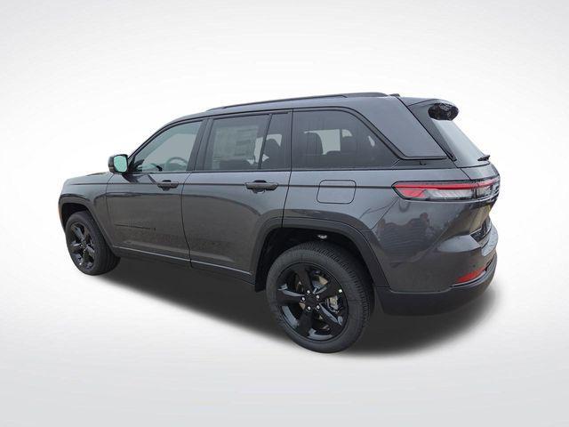 new 2025 Jeep Grand Cherokee car, priced at $43,287