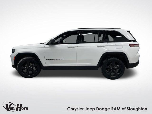 used 2023 Jeep Grand Cherokee car, priced at $29,894