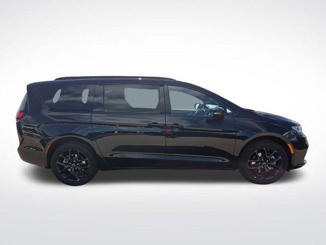 new 2026 Chrysler Pacifica car, priced at $55,600