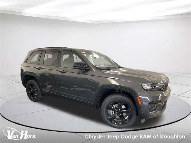 new 2025 Jeep Grand Cherokee car, priced at $44,838