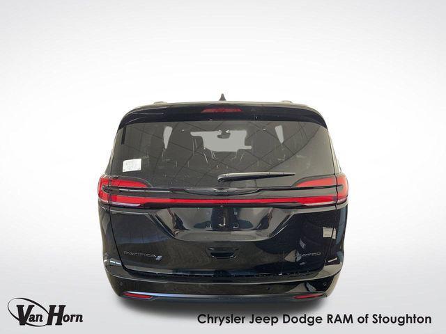 new 2025 Chrysler Pacifica car, priced at $45,744